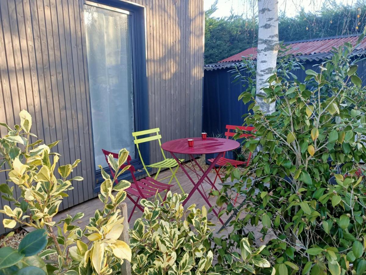 Studio de Jardin: Beaujolais View with EV Charging Montmerle-sur-Saone Exterior photo