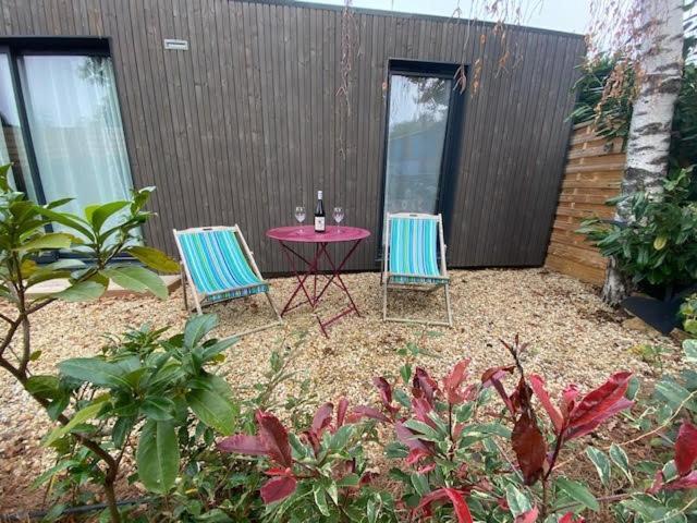 Studio de Jardin: Beaujolais View with EV Charging Montmerle-sur-Saone Exterior photo